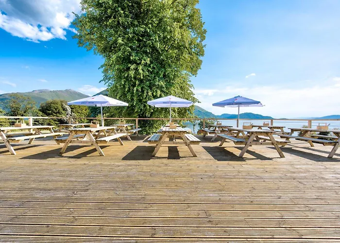 Onich Hotel & Lochside Beach Pods
