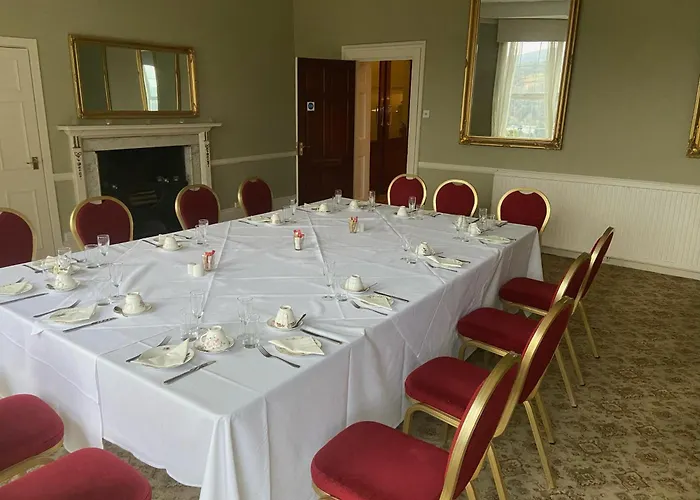 The Manor Hotel
