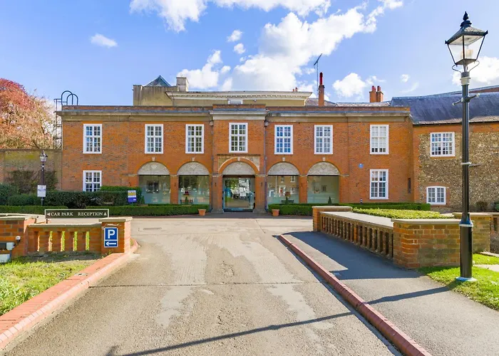 Hitchin Priory Hotel