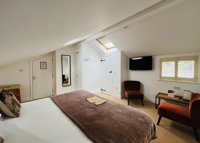 Cottage Lodge Hotel