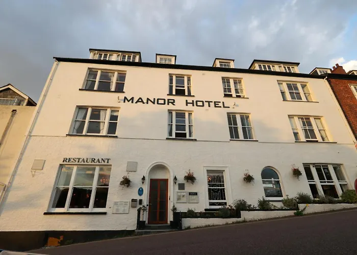 Manor Hotel