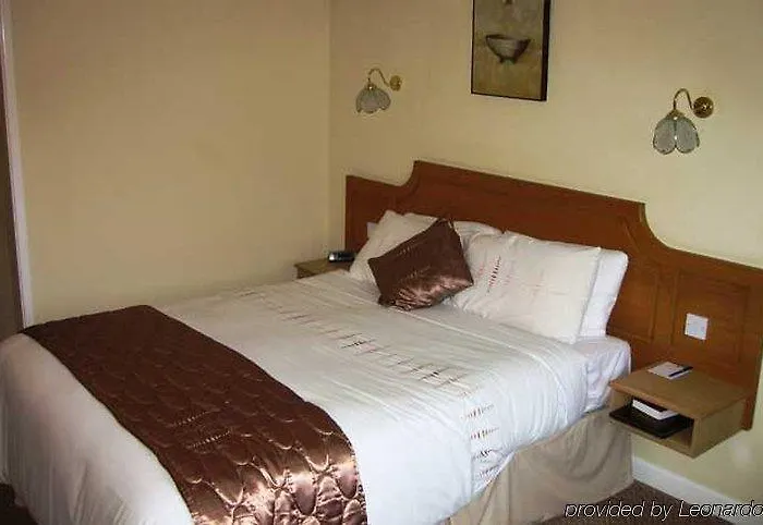 Best Western Waterford Lodge Hotel