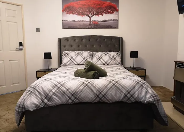 Mossbank House Luton Airport Hotel