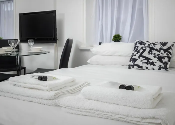 Barton Beachside Apartments: Modern Coastal Retreat Blackpool