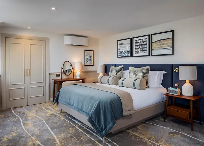 The White Horses By Everly Hotels Collection