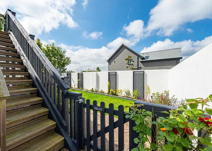 Deerpark, Guest House