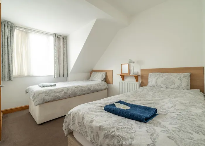 Moonside Lets Hotel Skegness