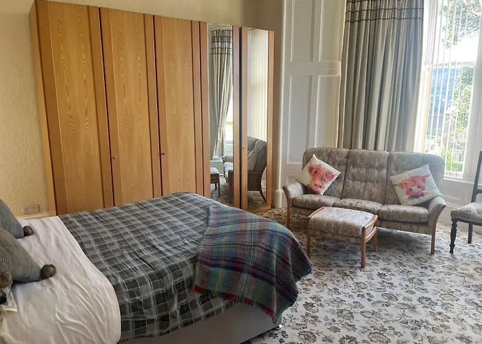 Dellwood Hotel