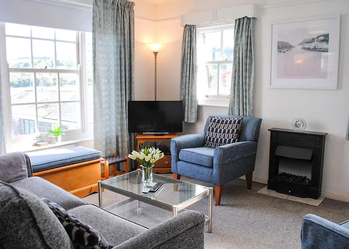 8B Fore Street Salcombe