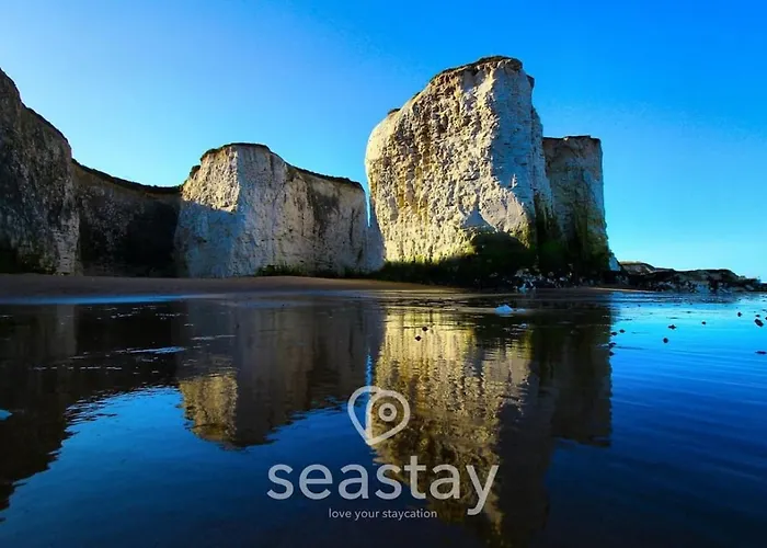 Sail Penthouse - Beach & Parking