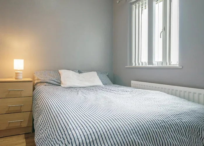 2 Bedroom Central House