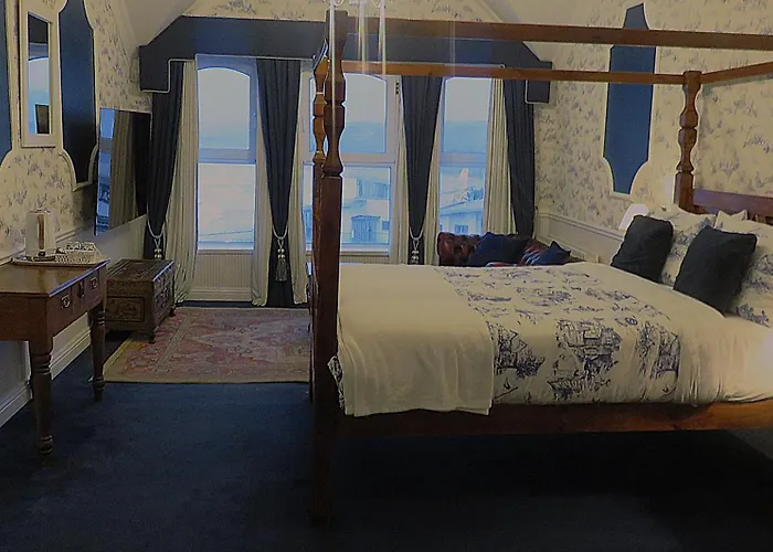 Albany Lodge