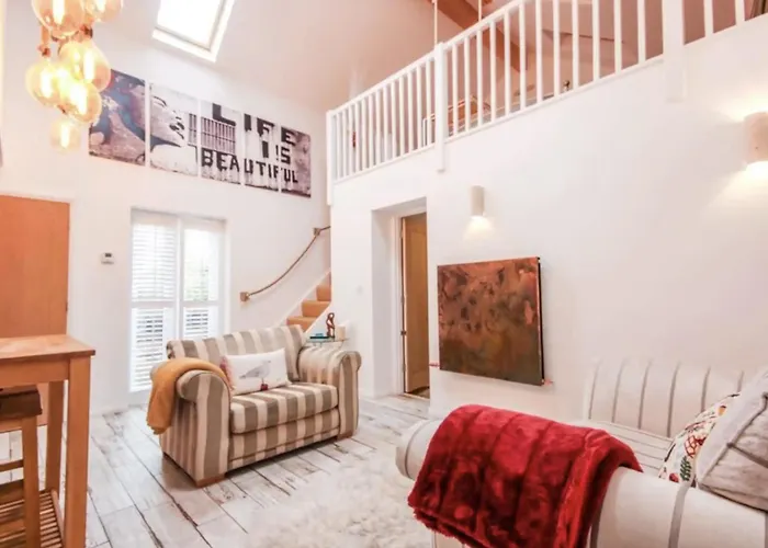 Salisbury Home