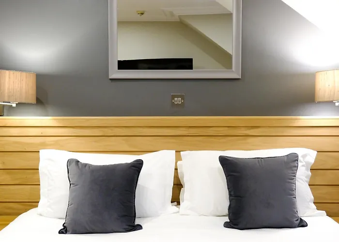 Glen Mhor Hotel At Uile-Bheist 'Brewstillery'