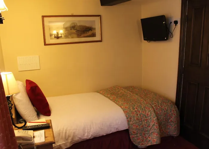Bert'S Rooms At The Black Horse Inn Brighouse