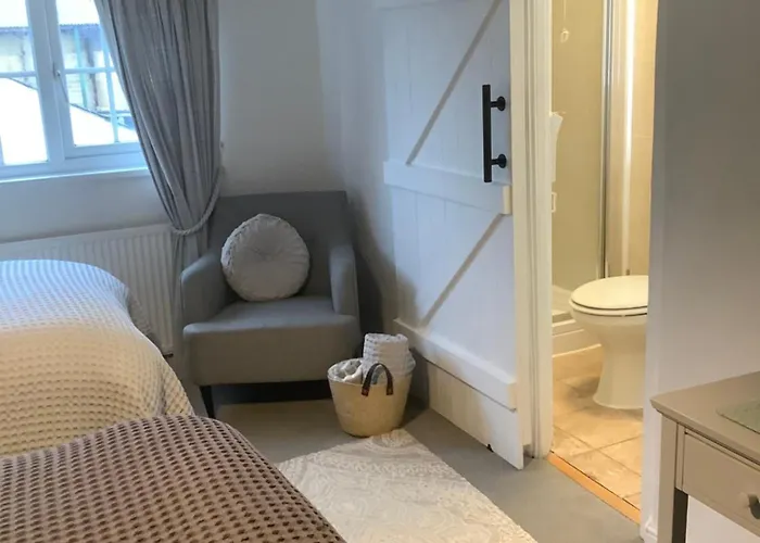 Birtles Farm Bed And Breakfast