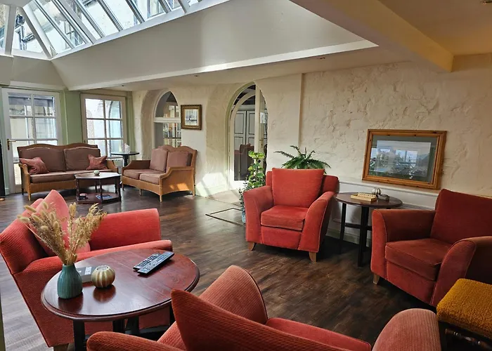 Taychreggan, Signature Collection By Eight Continents