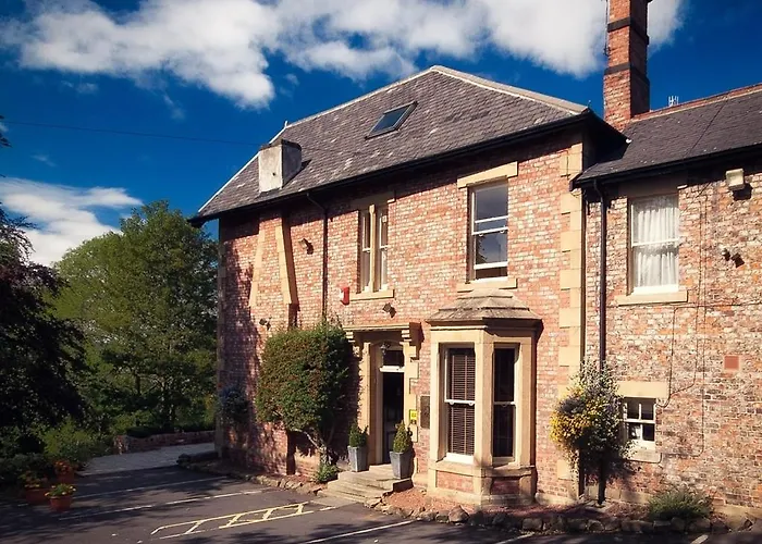 Eslington Manor