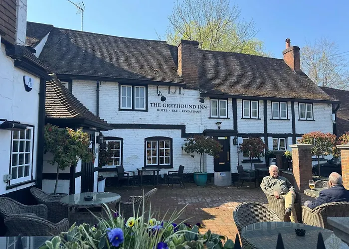Oyo The Greyhound Inn