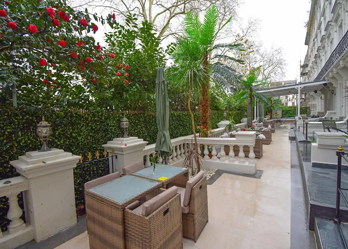 Pembridge Palace Hotel