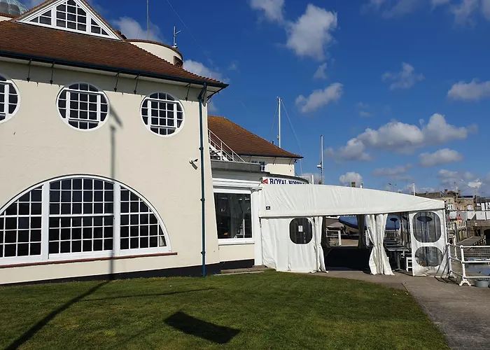 Royal Norfolk & Suffolk Yacht Club Hotel Lowestoft