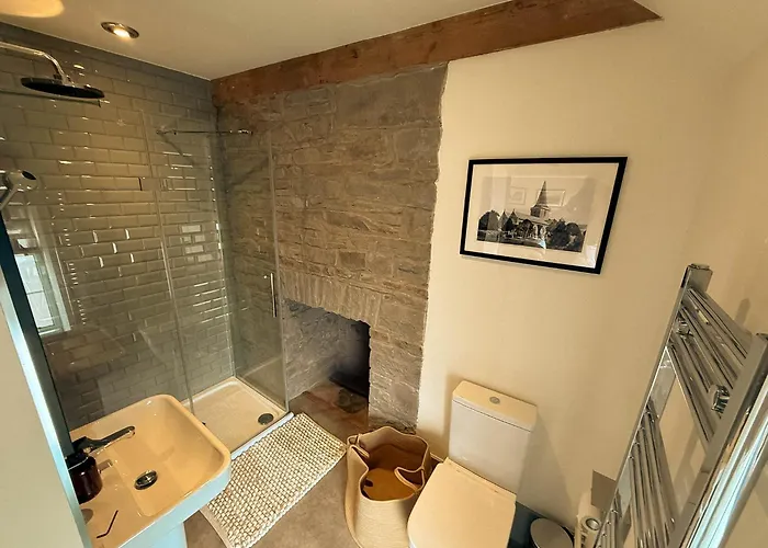 Rooms At The Vine Tree