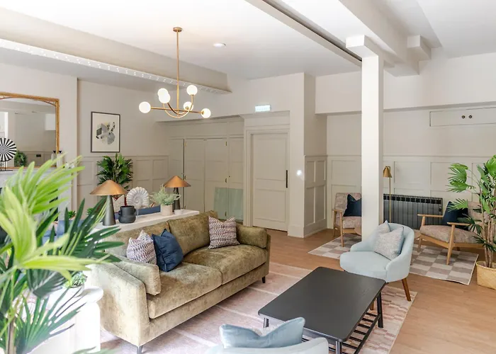 Grove House Hotel
