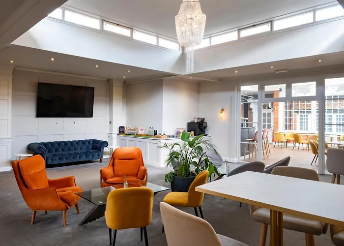 Warbrook House Heritage Hotel