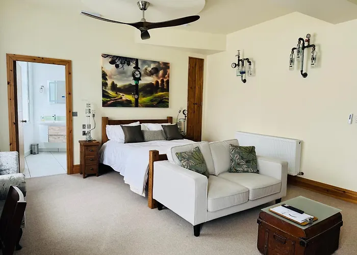 Chandlers Bar And Rooms