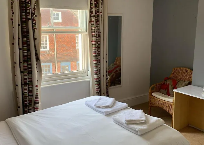 The George Hotel