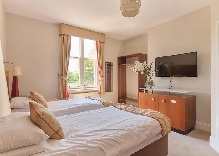 Kings Park Hotel