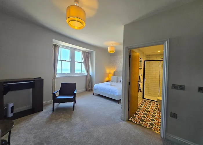 Royal Lion Hotel