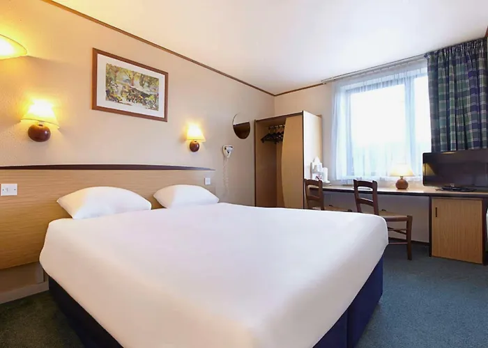 The Beacon Hotel, Cardiff, Part Of The Ag Collection