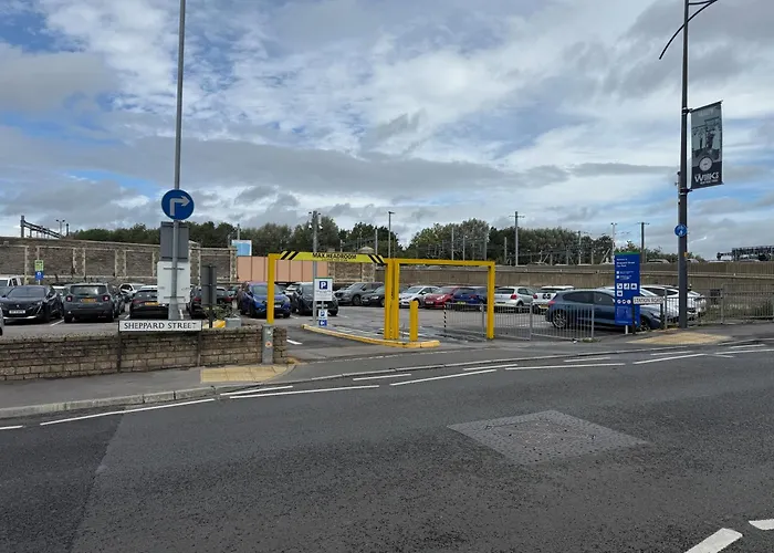 Holiday Inn Express Swindon City Centre By Ihg