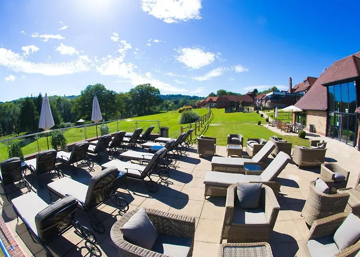 Voco Lythe Hill Hotel & Spa By Ihg