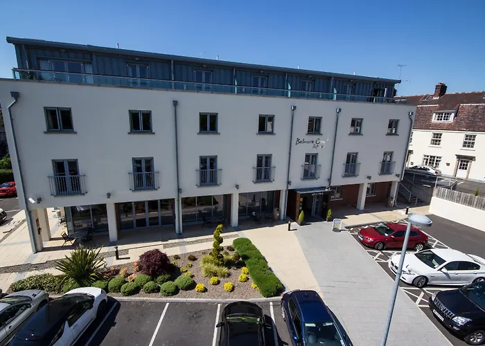 Belmore Court & Motel