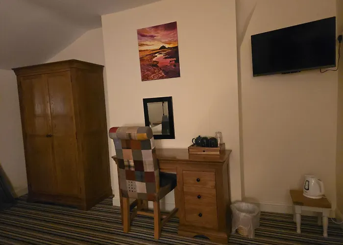 Honeymoon Suite - The Unicorn Hotel