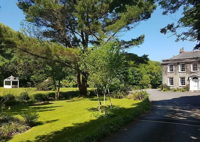 Rose In Vale Country House Hotel