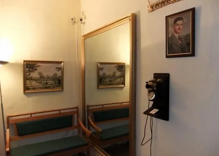 College Guest House Haverfordwest