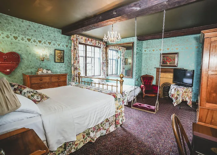 Hundred House Hotel