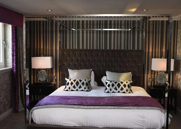Carlton Hotel