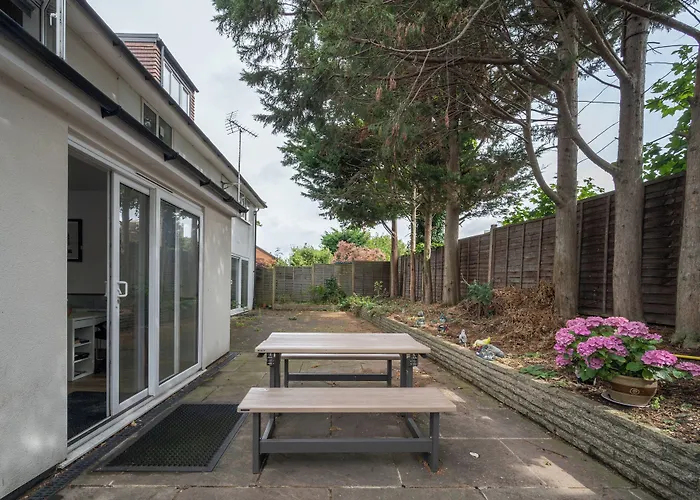 Flexistay Aparthotel Sutton