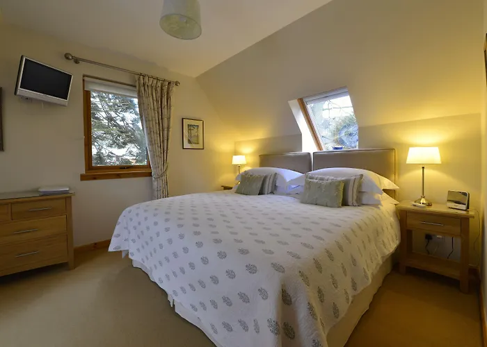 Brae House