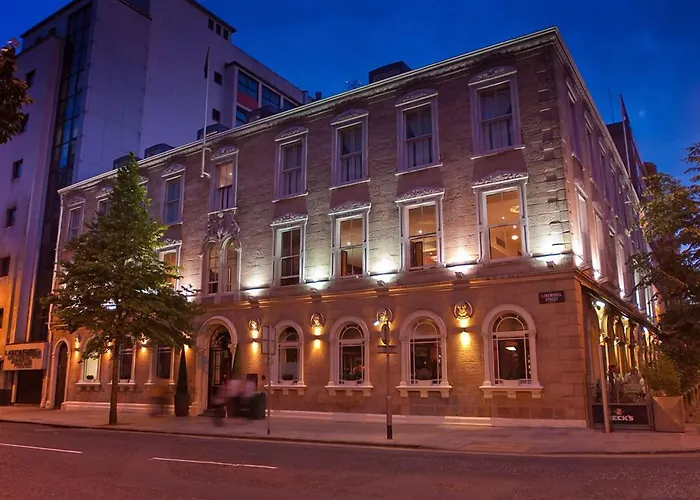 Doubletree By Hilton Belfast City Ten Square
