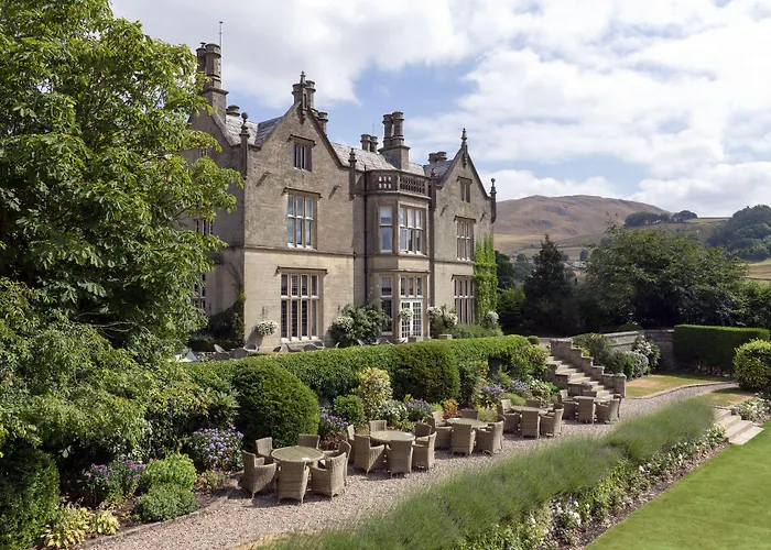 Falcon Manor Hotel Settle