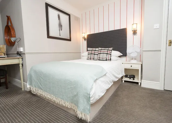 White Hart, Newmarket By Marston'S Inns