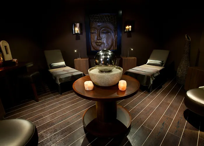 Macdonald Forest Hills Hotel & Spa