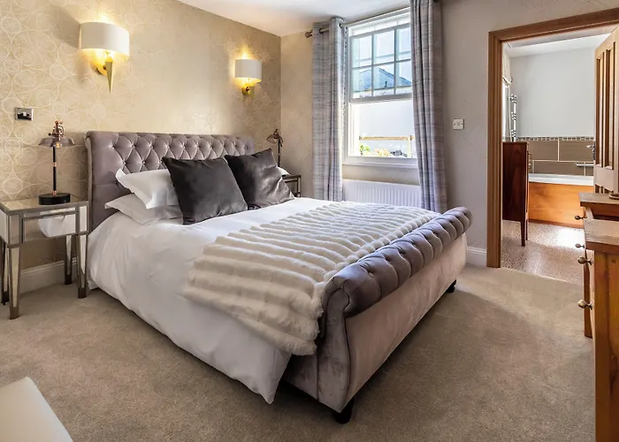 Georgian House Hotel