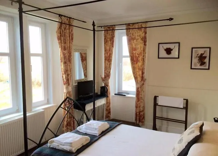 Loch Shiel Hotel