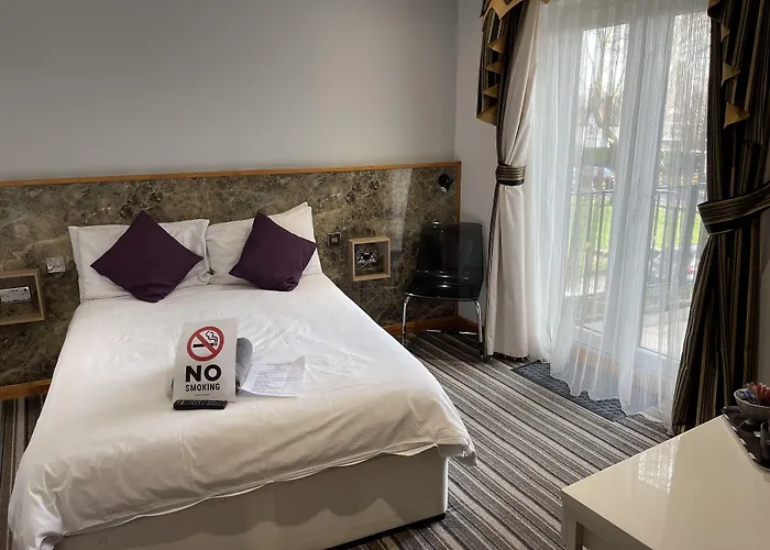 The Six Bells Hotel